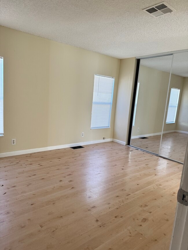 Building Photo - 24425 Woolsey Canyon Rd