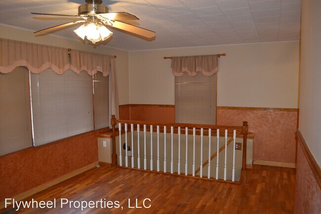 Building Photo - 3 br, 2 bath House - 936 Lincoln Ave