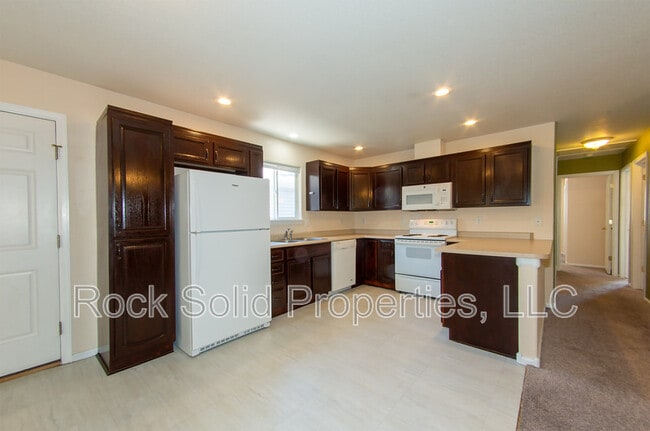 Foto del edificio - 407 E 5th St