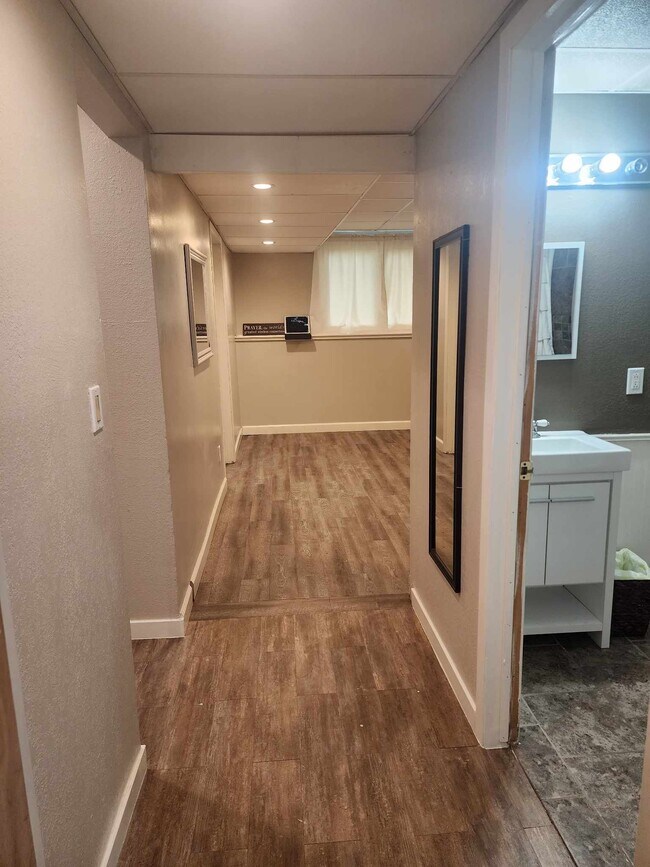 1617 17th Ave NW, Willmar, MN 56201 House Rental in Willmar, MN