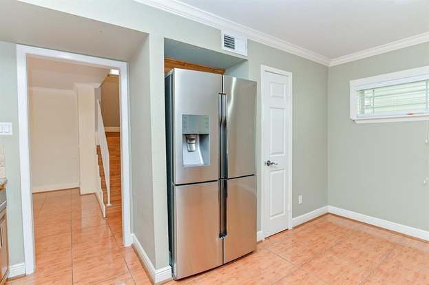 Building Photo - 7375 Antoine Dr