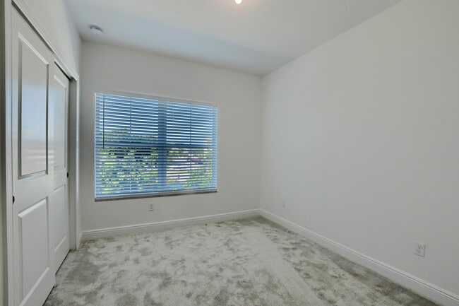 Building Photo - 542 Sanderling Cir