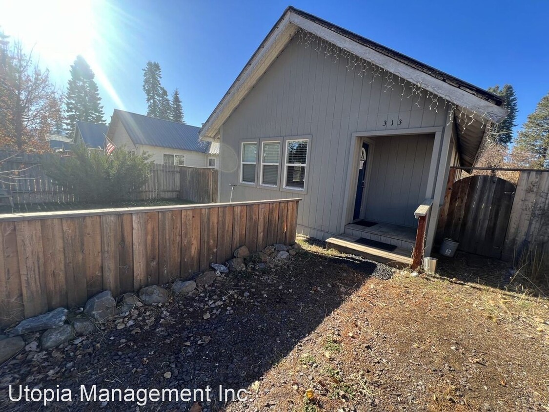 Primary Photo - 2 br, 1 bath House - 313 Delwood