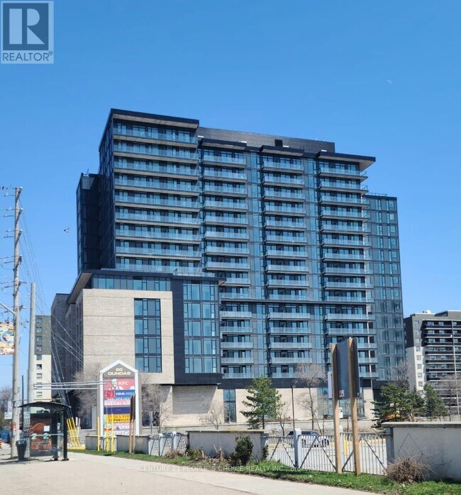 Photo du bâtiment - 86-886 Dundas St E