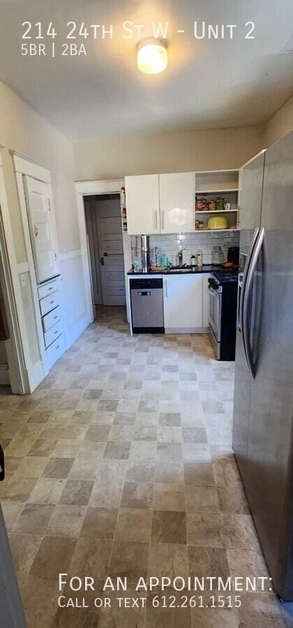 Building Photo - 214 24th St W