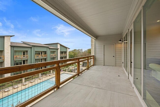Building Photo - 4704 Sunset Trail