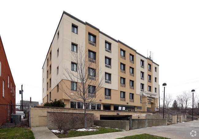 Foto del edificio - Winpisinger Place Senior Community