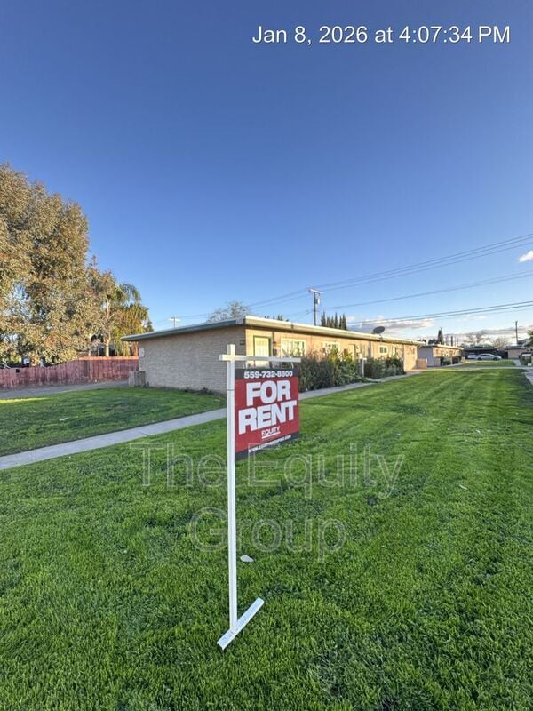 Building Photo - 513 E Myrtle Ave