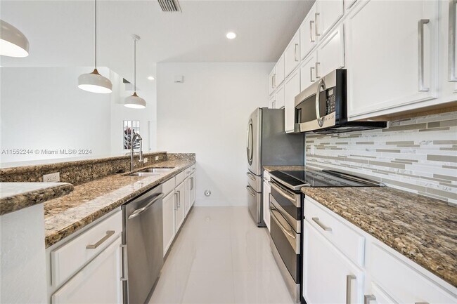 Foto del edificio - 131 SE 7th Ave