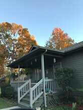 Building Photo - 840 King James Ct