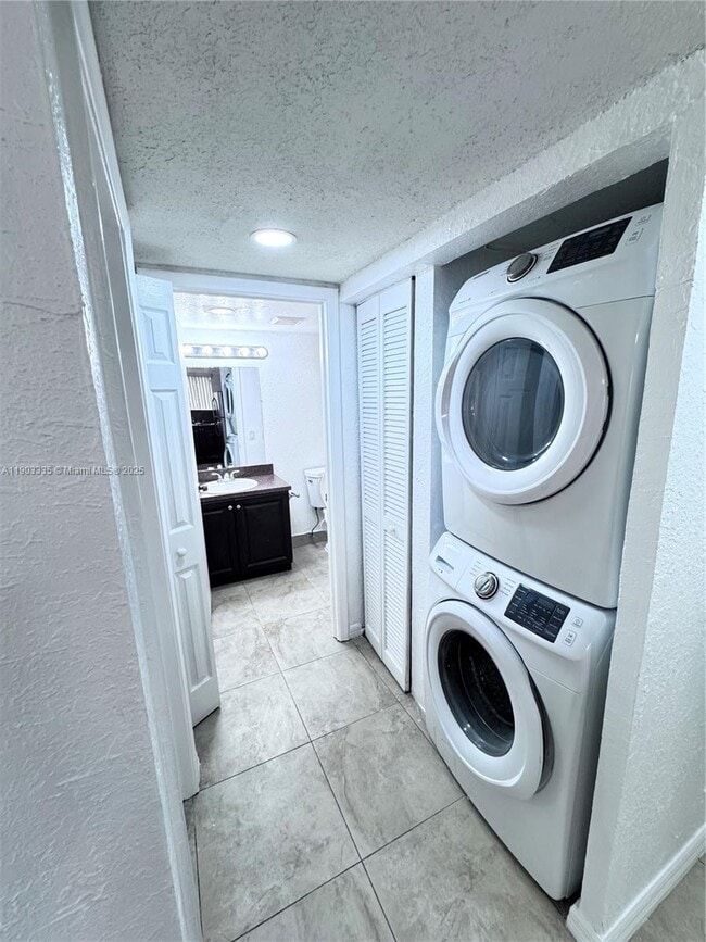 Foto del edificio - 6225 SW 131st Ct