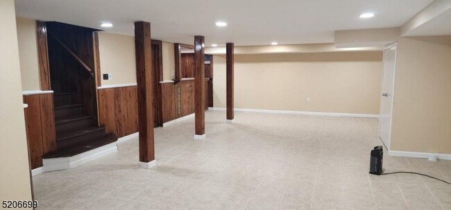 Building Photo - 312 Galloping Hill Rd