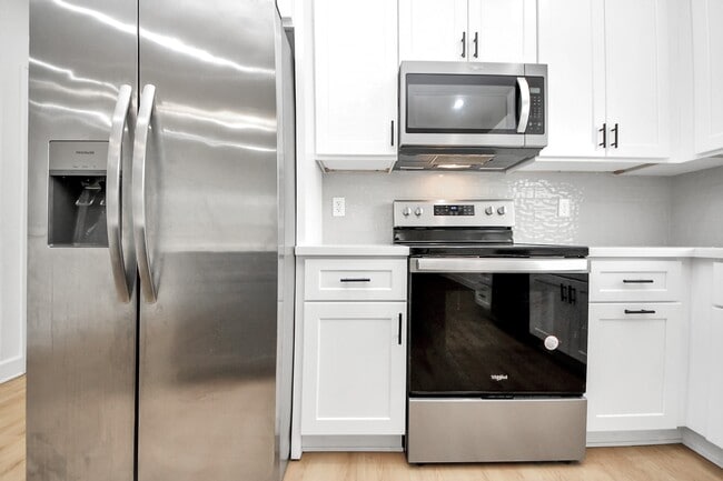 Foto del edificio - 8316 Corinth St