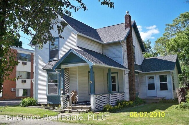 Building Photo - 339 E Saint Joseph St