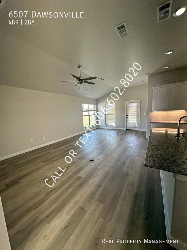 Building Photo - Luxurious Brand New Construction! 4 bedroo...