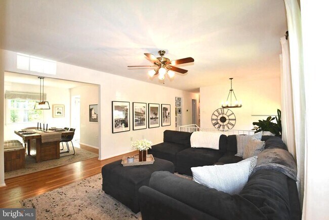 Building Photo - 12013 Skipjack Ct