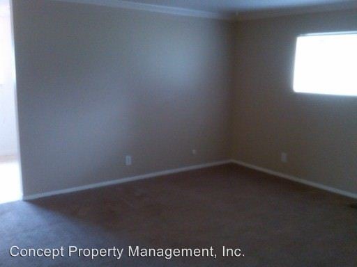 Building Photo - 4185 S Highland Dr