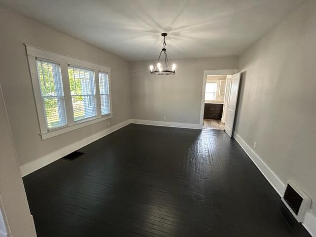 Foto del edificio - 311 E Main St