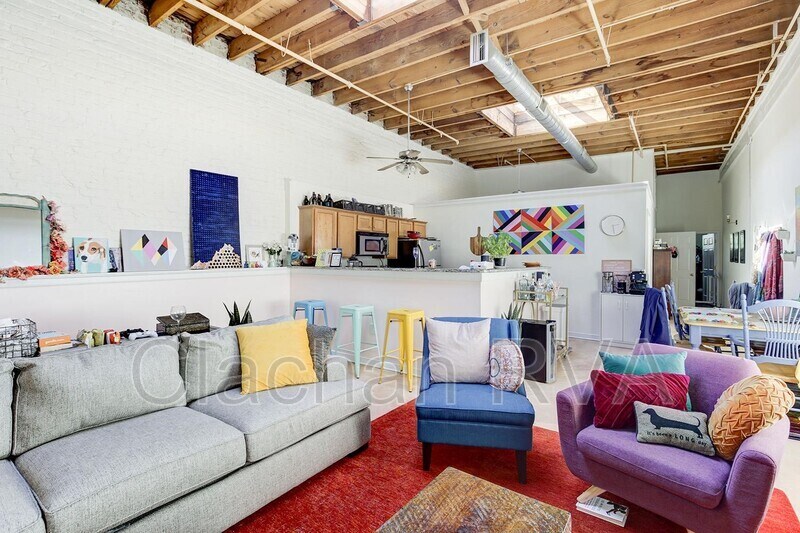 Foto principal - 1716 Summit Ave