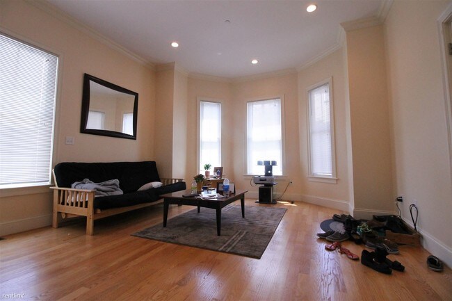 Building Photo - 3 br, 2 bath  - 15 Nonantum St # 2O