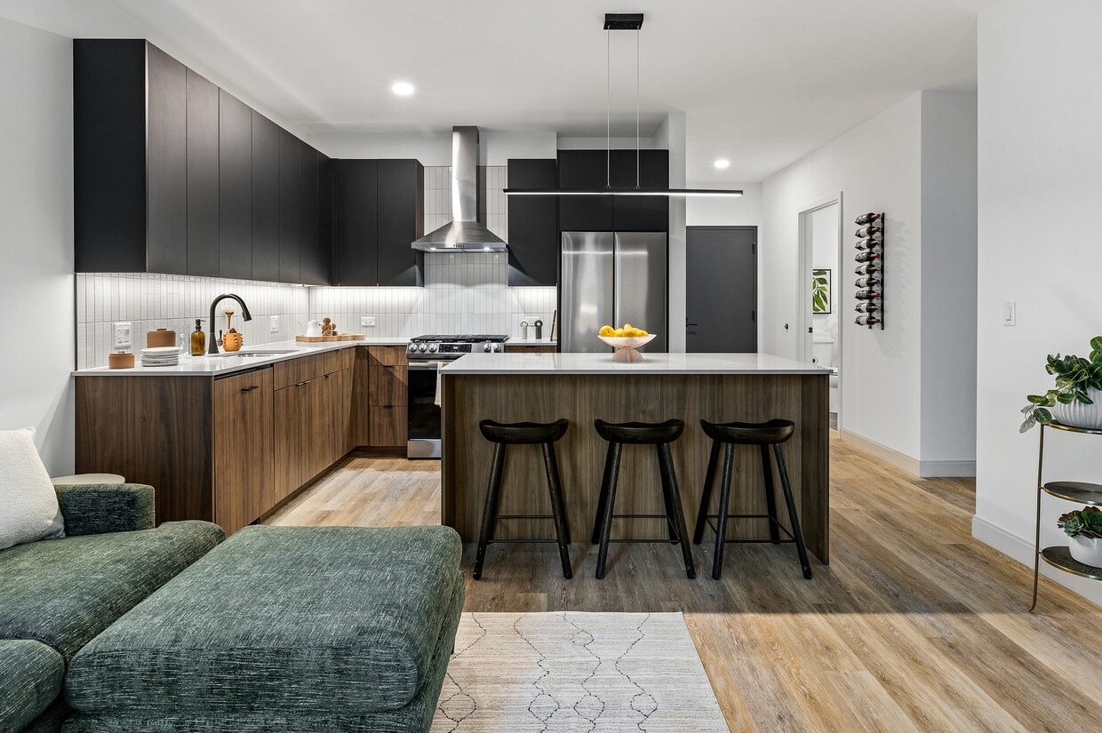 The Saint Grand - The Saint Grand