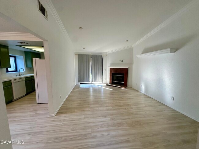 Building Photo - 2815 College Park Dr W
