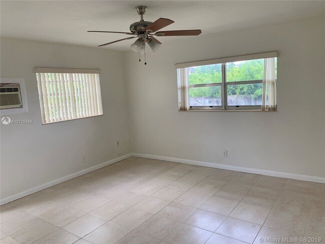 Foto del edificio - 5907 SW 26th St