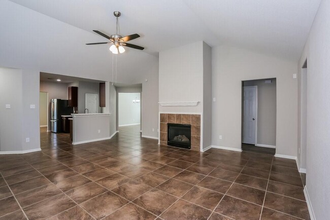 Building Photo - 5202 El Tigre Ln