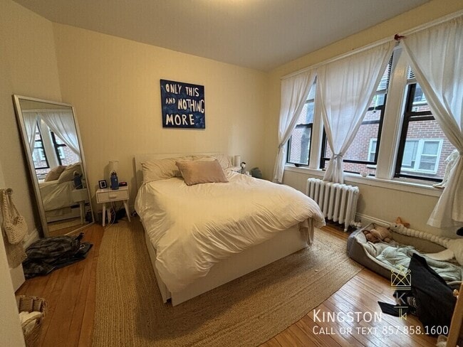 Building Photo - 122 Babcock St