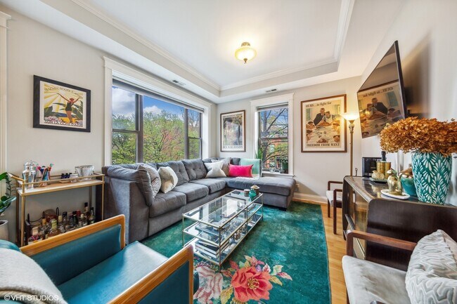 Foto del edificio - 4132 N Kenmore Ave