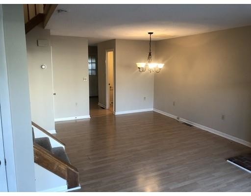 Building Photo - 11 Hawser Ln