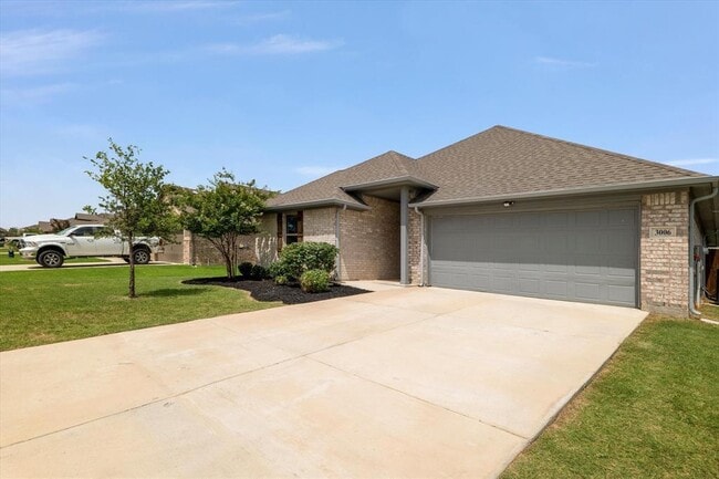 Foto del edificio - 3006 Cliffview Dr