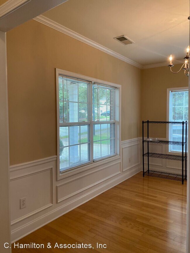 Building Photo - 3 br, 2.5 bath House - 143 Blake Way