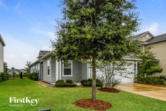 Foto del edificio - 3911 Heatherbrook Pl