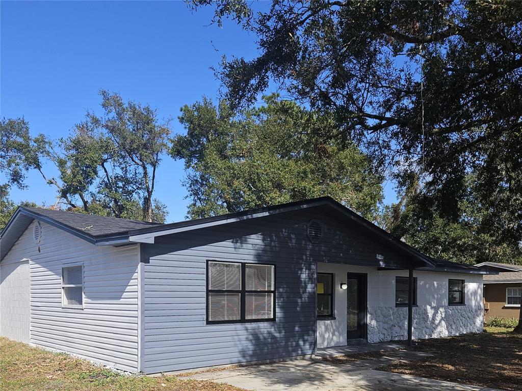 Foto principal - 933 Windsor St