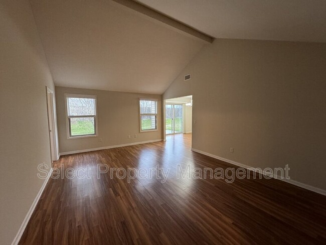 Building Photo - 15310 Cypress Pointe Dr
