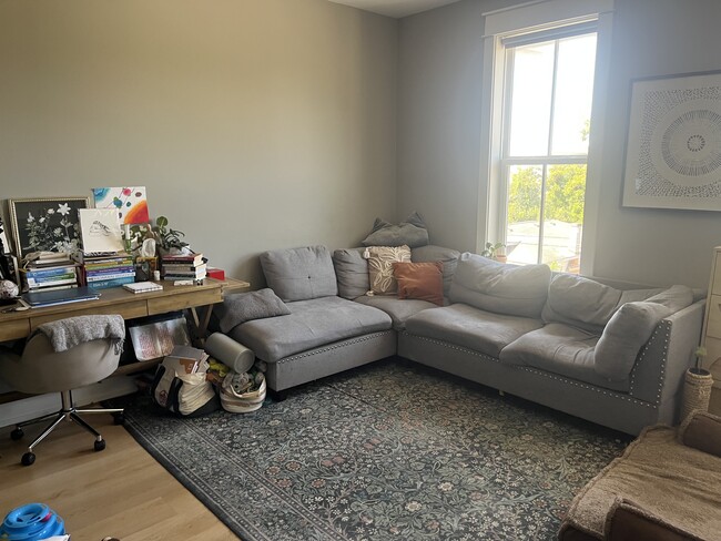 Living room - 1704 Church St