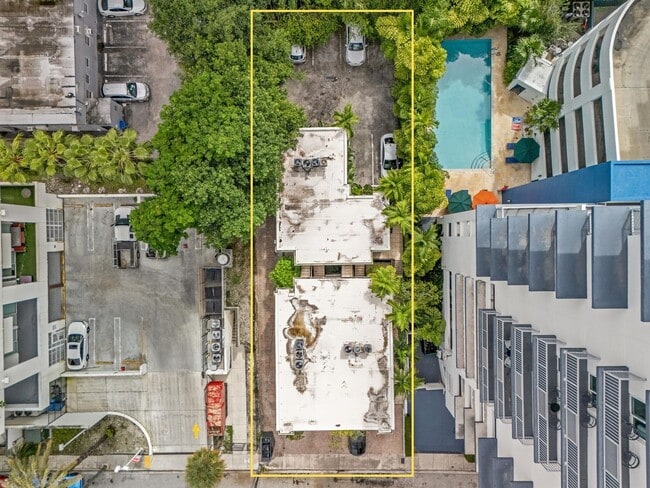 Foto del edificio - 150 SW 10th St