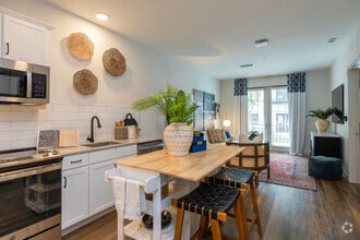 Building Photo - Casa Marti