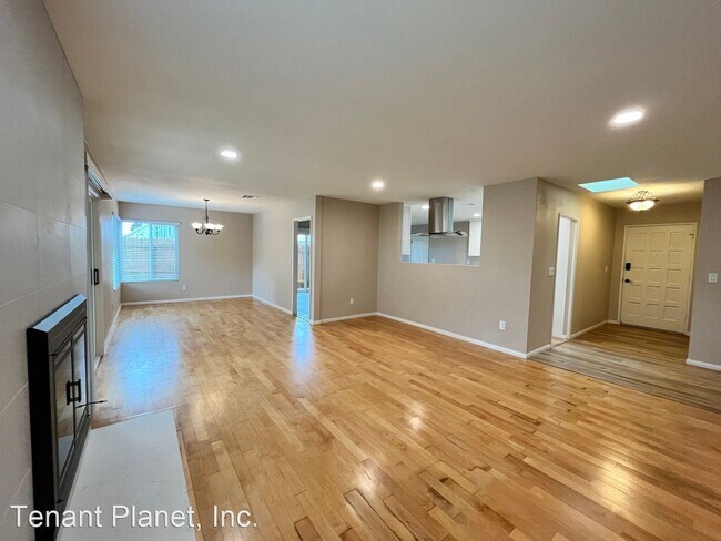 Foto del edificio - 3 br, 2 bath House - 308 Mustang Pl