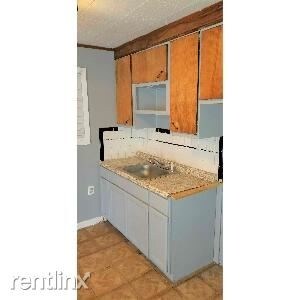Building Photo - 3 br, 1 bath House - 8309 Brace St