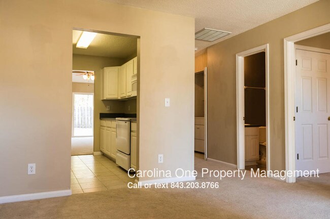 Building Photo - 1347 Pinnacle Ln