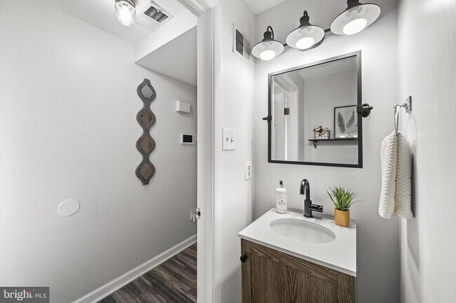 Foto del edificio - 8607 Kenosha Ct