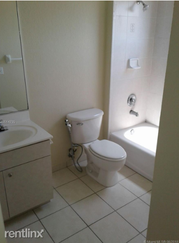 Building Photo - 2 br, 2 bath  - 650 Palm Ave