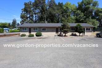 Building Photo - 15028 SE Arista Dr