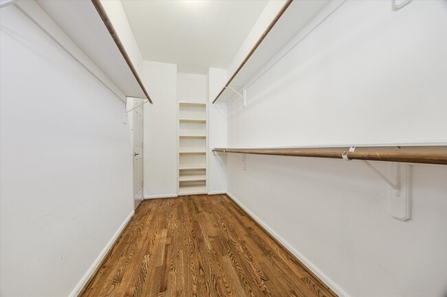 Building Photo - 5334 Kiam St