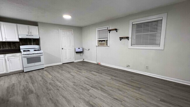 Foto del edificio - 513 North Highland Avenue Northeast