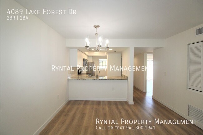 Foto del edificio - 4089 Lake Forest Dr