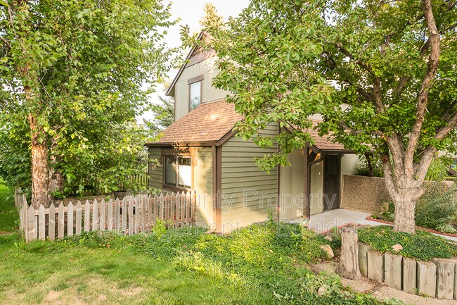 Building Photo - 3875 Telluride Pl