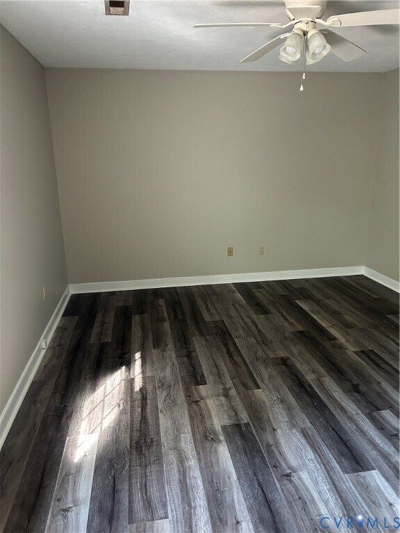 Foto del edificio - 6141 Parsley Ct